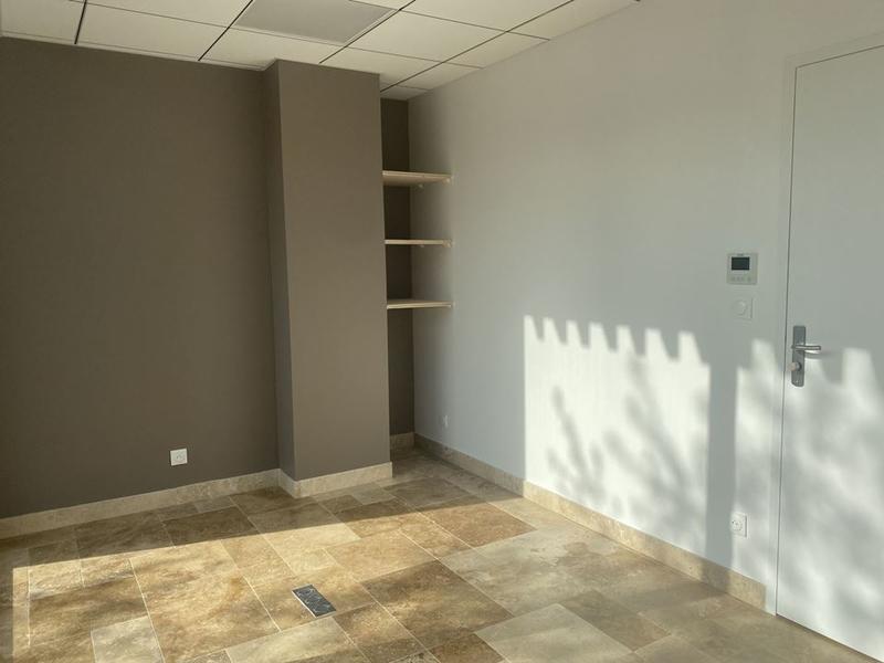 Bureau - 12 m² - 1 pièce