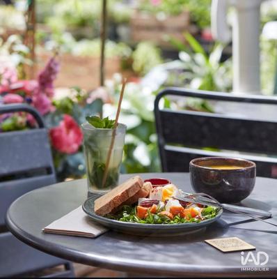 Local commercial - 84 m²