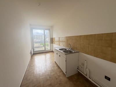 Appartement - 85 m² - 3 pièces