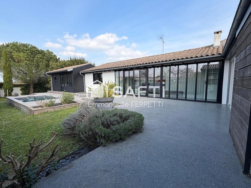 Villa - 202 m² - 7 pièces