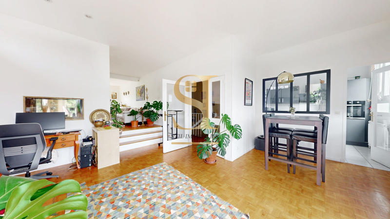 Maison - 141 m² - 6 pièces