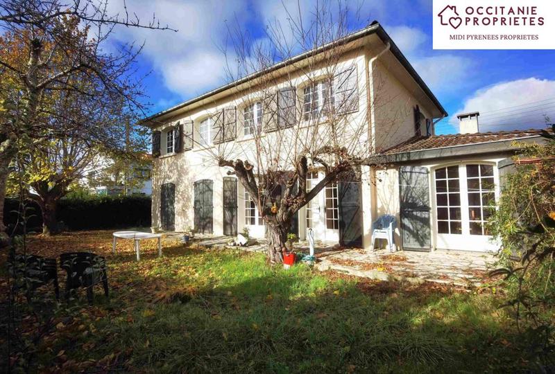 Villa - 170 m² - 9 pièces