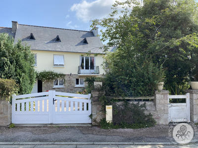 Maison - 147 m² - 7 pièces