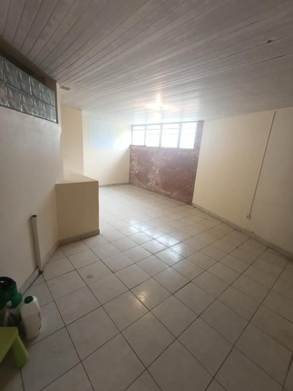 Maison - 363 m² - 8 pièces