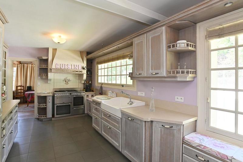 Maison - 227 m² - 8 pièces