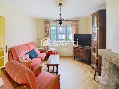 Maison - 90 m² - 5 pièces