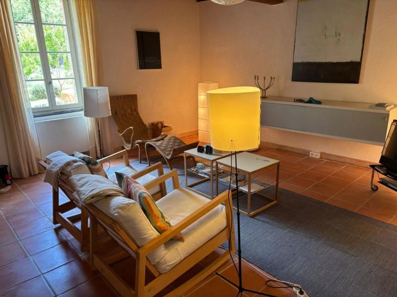 Maison en pierre - 253 m² - 9 pièces
