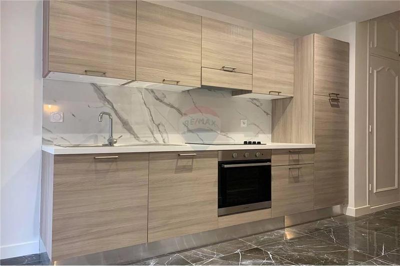 Appartement - 85 m² - 3 pièces