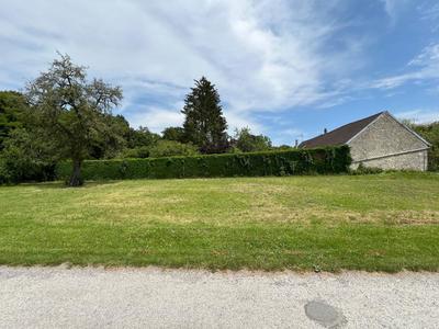 Terrain constructible - 802 m²