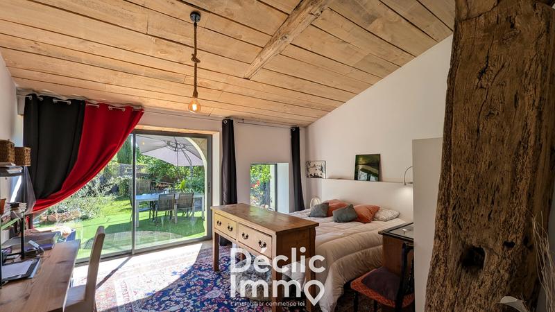 Maison - 388 m² - 11 pièces