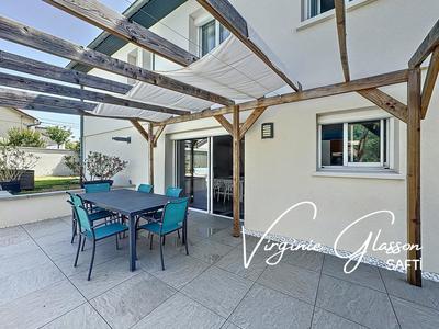 Maison - 145 m² - 6 pièces