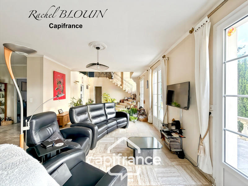 Maison - 186 m² - 7 pièces