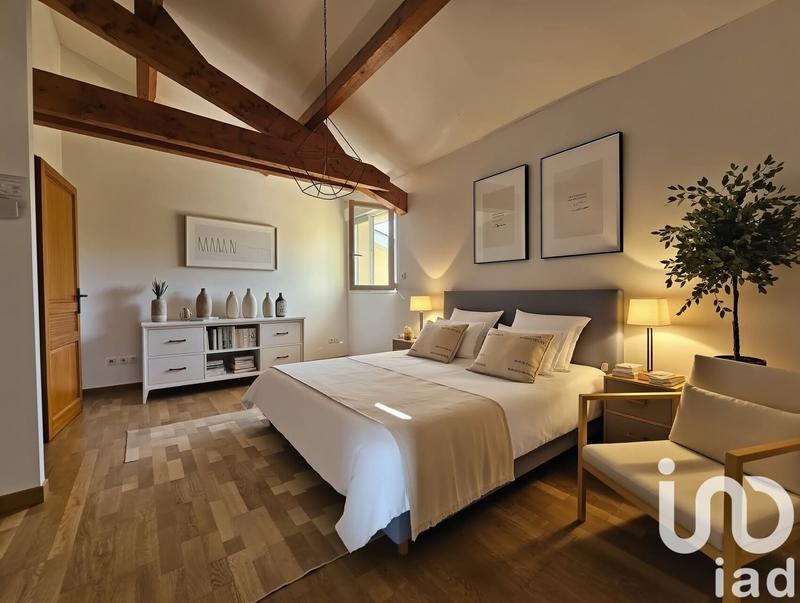 Maison - 196 m² - 7 pièces