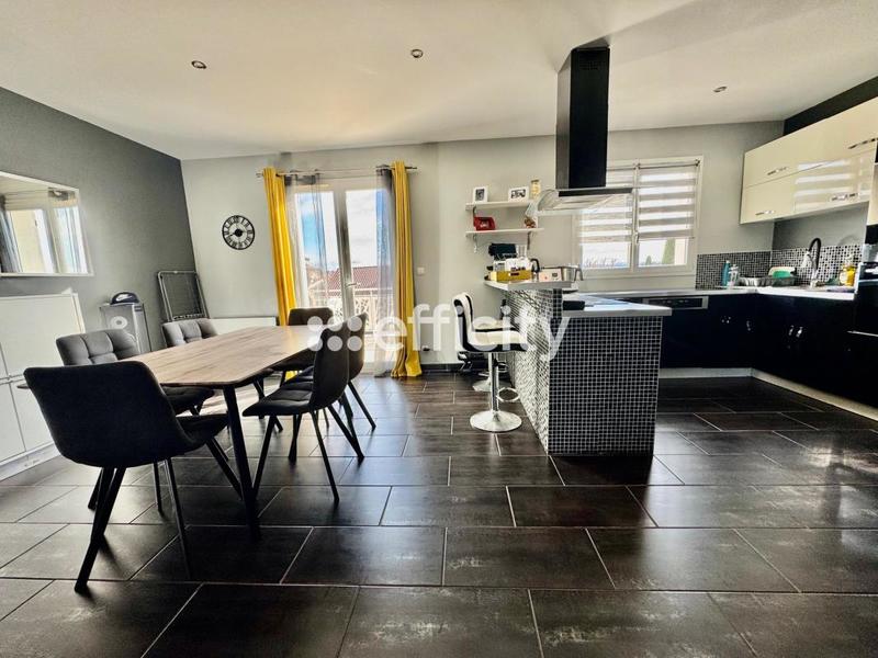 Villa - 140 m² - 7 pièces