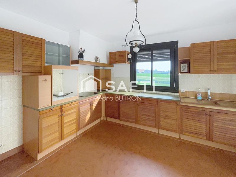 Maison - 166 m² - 7 pièces