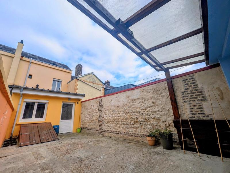 Maison - 66 m² - 5 pièces