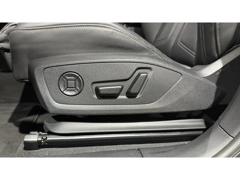 Audi Q3 45 TFSIe 245 ch s tronic 6 s line