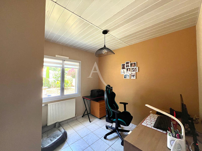 Maison - 99 m² - 5 pièces