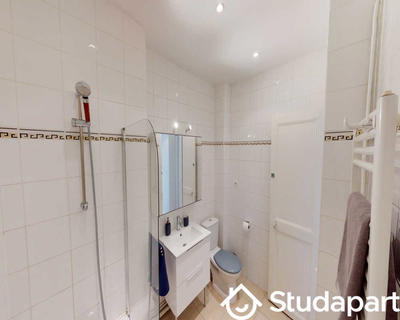 Chambre - 120 m² - 1 pièce