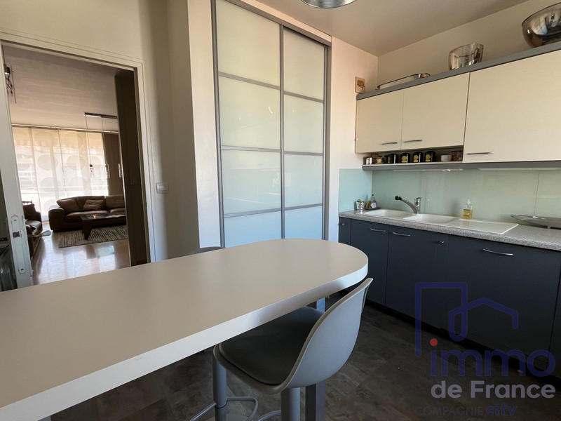 Appartement - 120 m² - 5 pièces