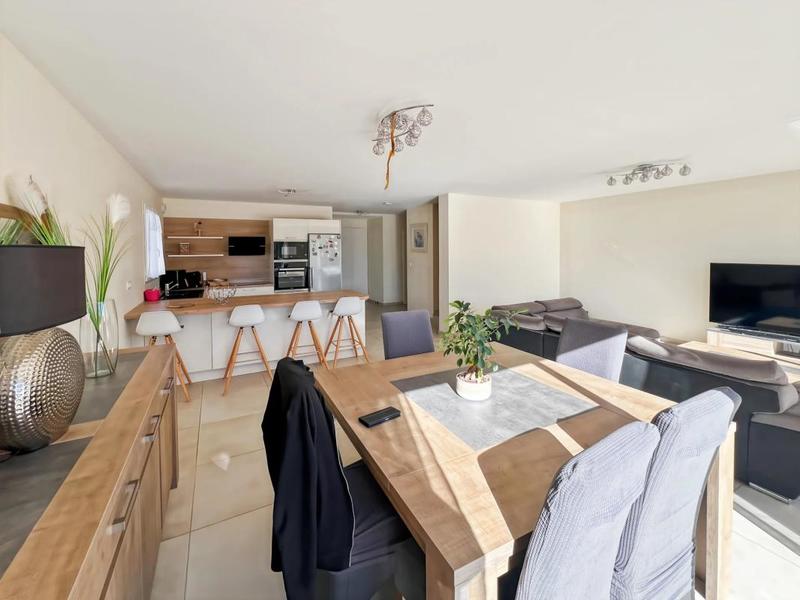 Maison - 136 m² - 5 pièces