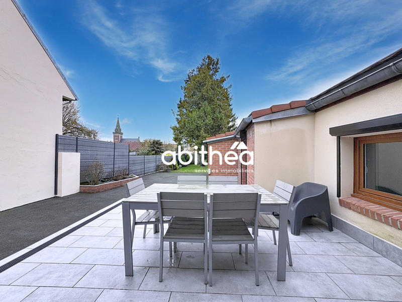 Maison - 181 m² - 7 pièces