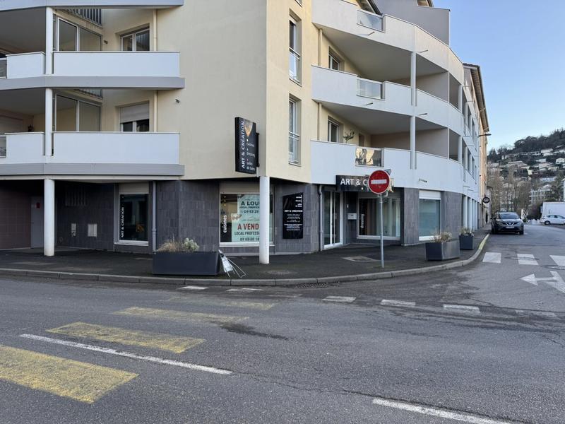 Local commercial - 121 m²