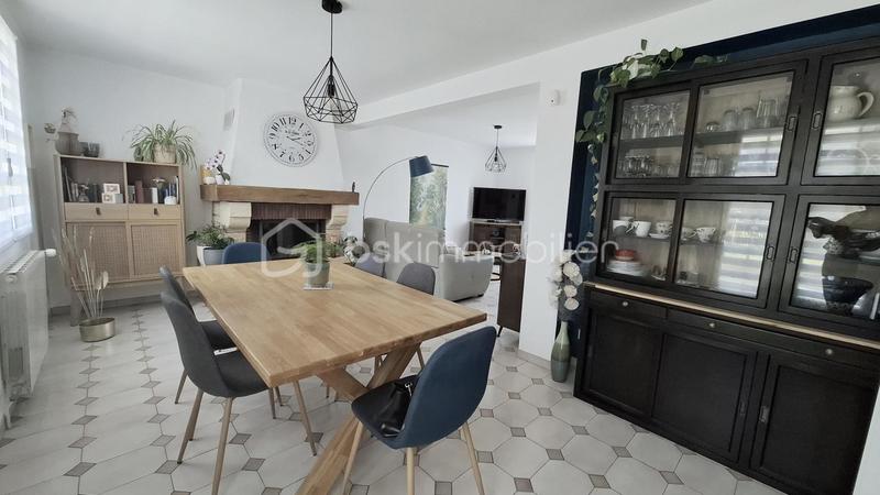 Maison - 95 m² - 5 pièces