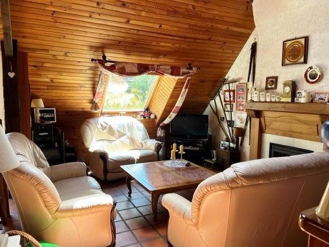 Maison - 96 m² - 4 pièces