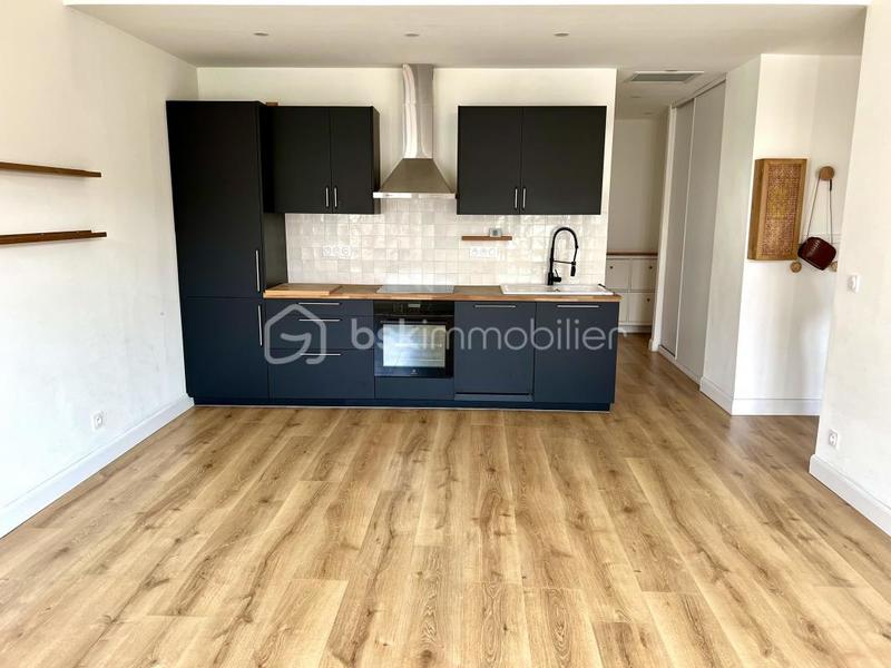 Appartement - 80 m² - 4 pièces