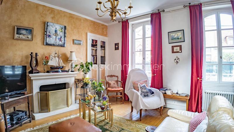 Maison de ville - 162 m² - 8 pièces