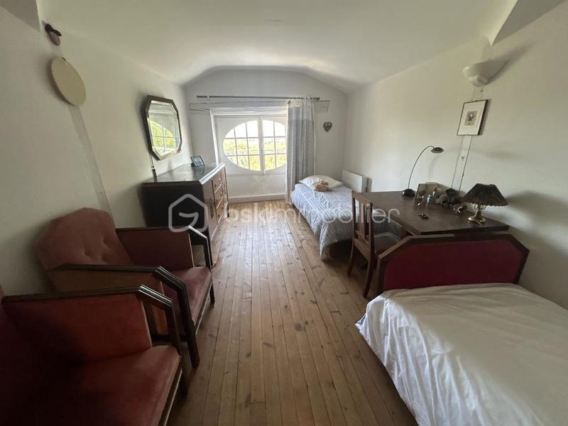 Château - 722 m² - 19 pièces