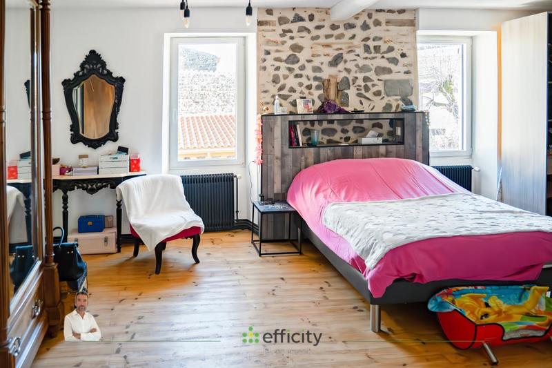 Maison - 245 m² - 8 pièces