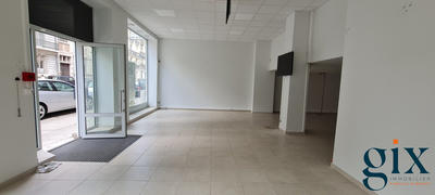 Local commercial - 197 m² - 4 pièces