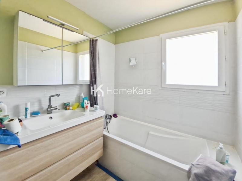 Maison - 105 m² - 5 pièces