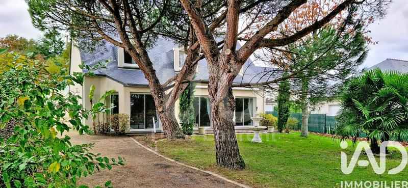 Maison - 182 m² - 7 pièces