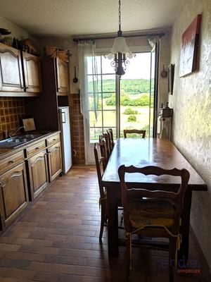 Maison - 120 m² - 8 pièces