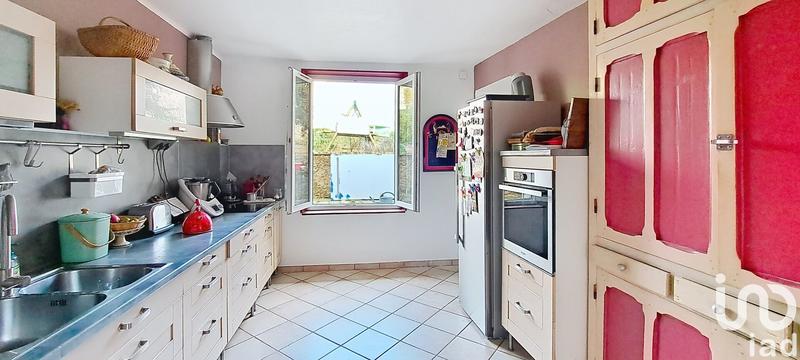 Maison - 202 m² - 8 pièces