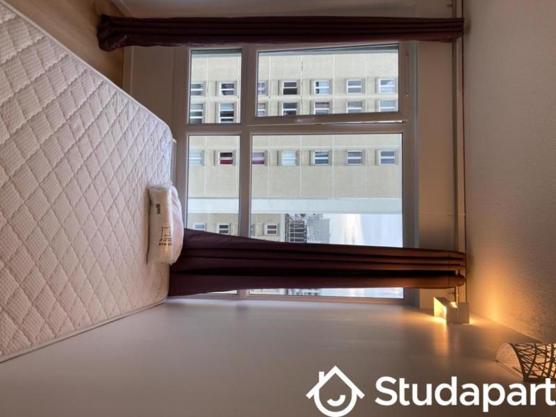 Chambre - 11 m² - 1 pièce