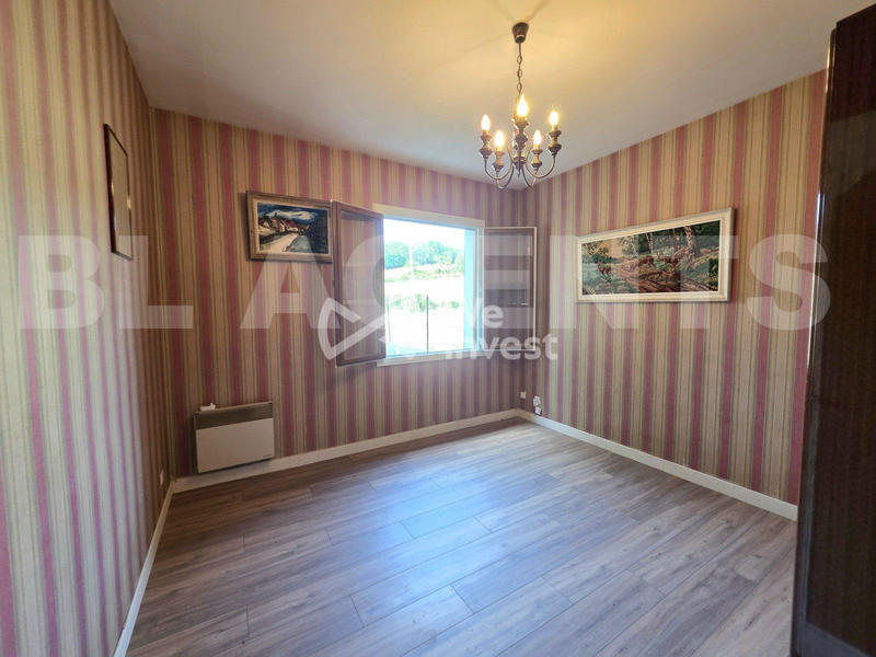 Maison - 180 m² - 6 pièces