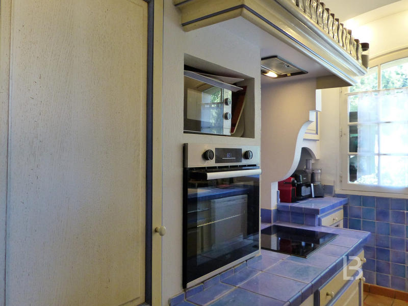 Maison - 222 m² - 7 pièces