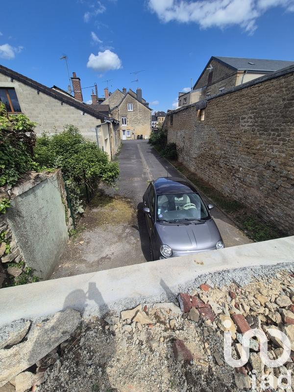 Maison - 378 m² - 8 pièces