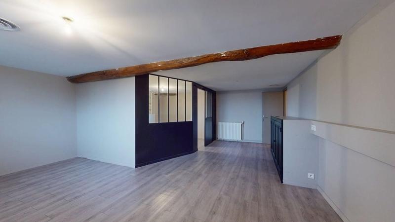Maison - 260 m² - 6 pièces