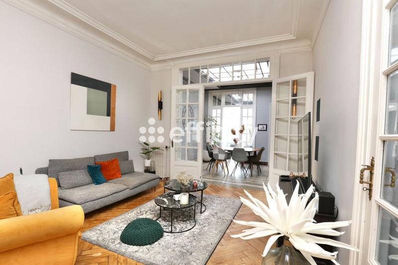 Maison - 159 m² - 6 pièces