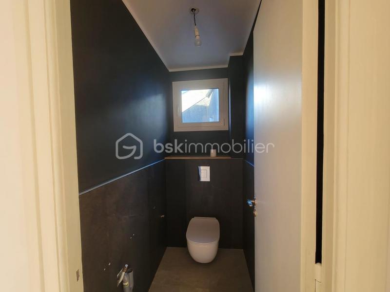 Appartement - 99 m² - 4 pièces