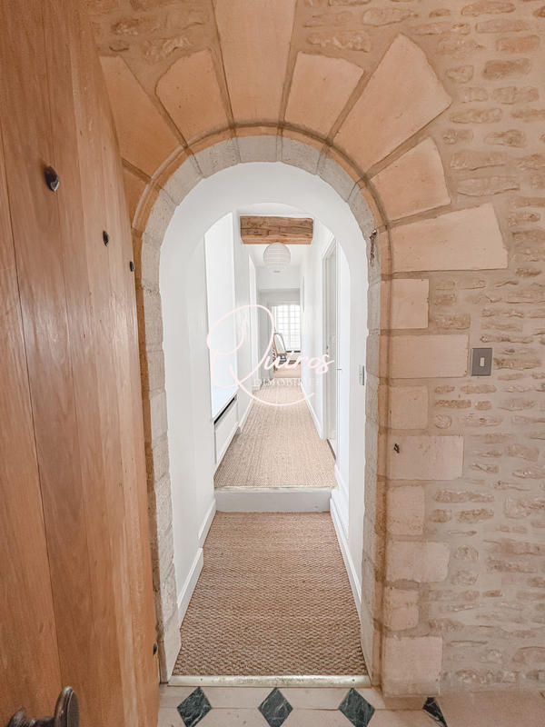 Maison - 287 m² - 10 pièces