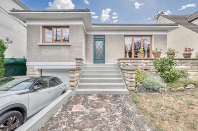 Maison - 98 m² - 4 pièces