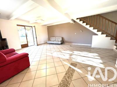 Maison - 315 m² - 10 pièces