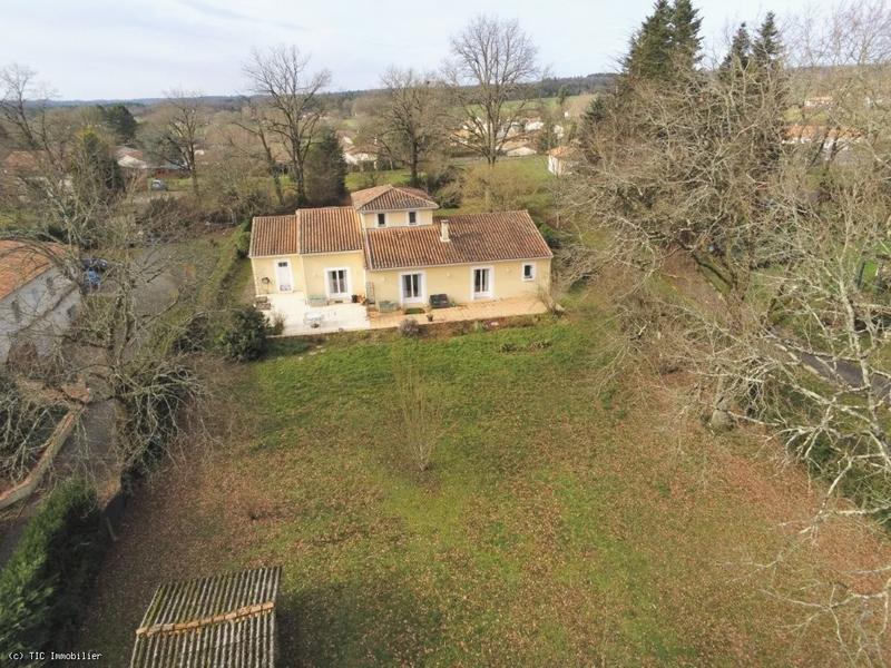 Villa - 165 m² - 6 pièces