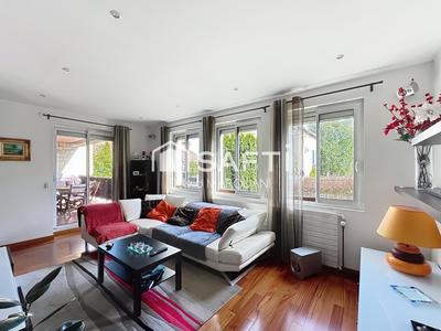 Maison - 155 m² - 6 pièces